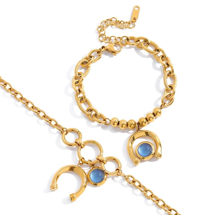 Blue Resin Horseshoe Link Bracelet best