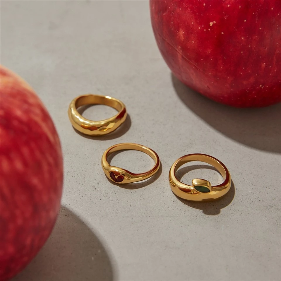Zircon Dome Ring Set